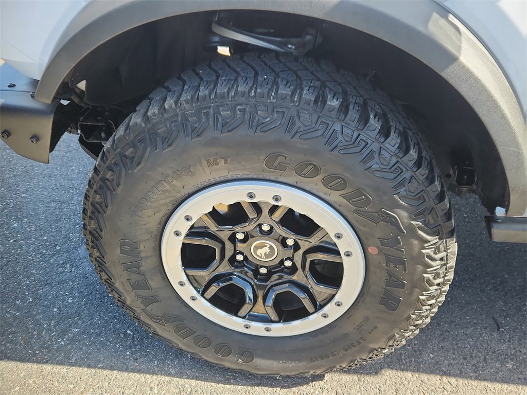 Used 2023 Ford Bronco Badlands image 18
