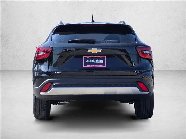 New 2026 Chevrolet Trax LT w/ Driver Confidence Package FWD image 8