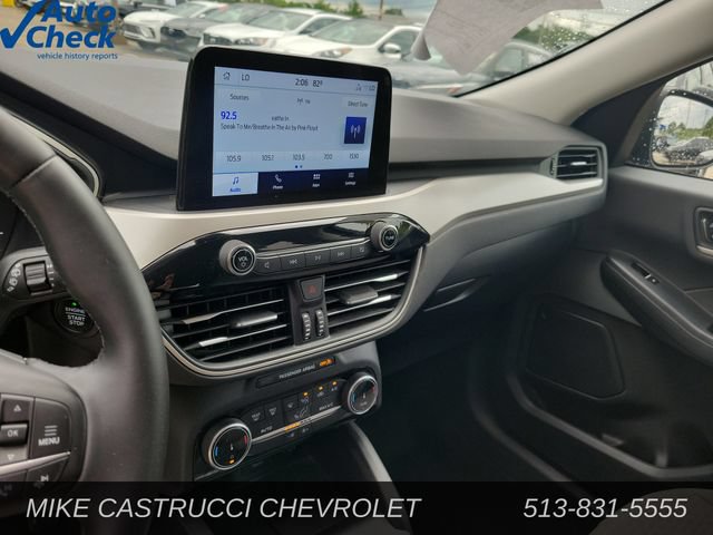 Used 2022 Ford Escape SE w/ SE Sport Appearance Package FWD image 14
