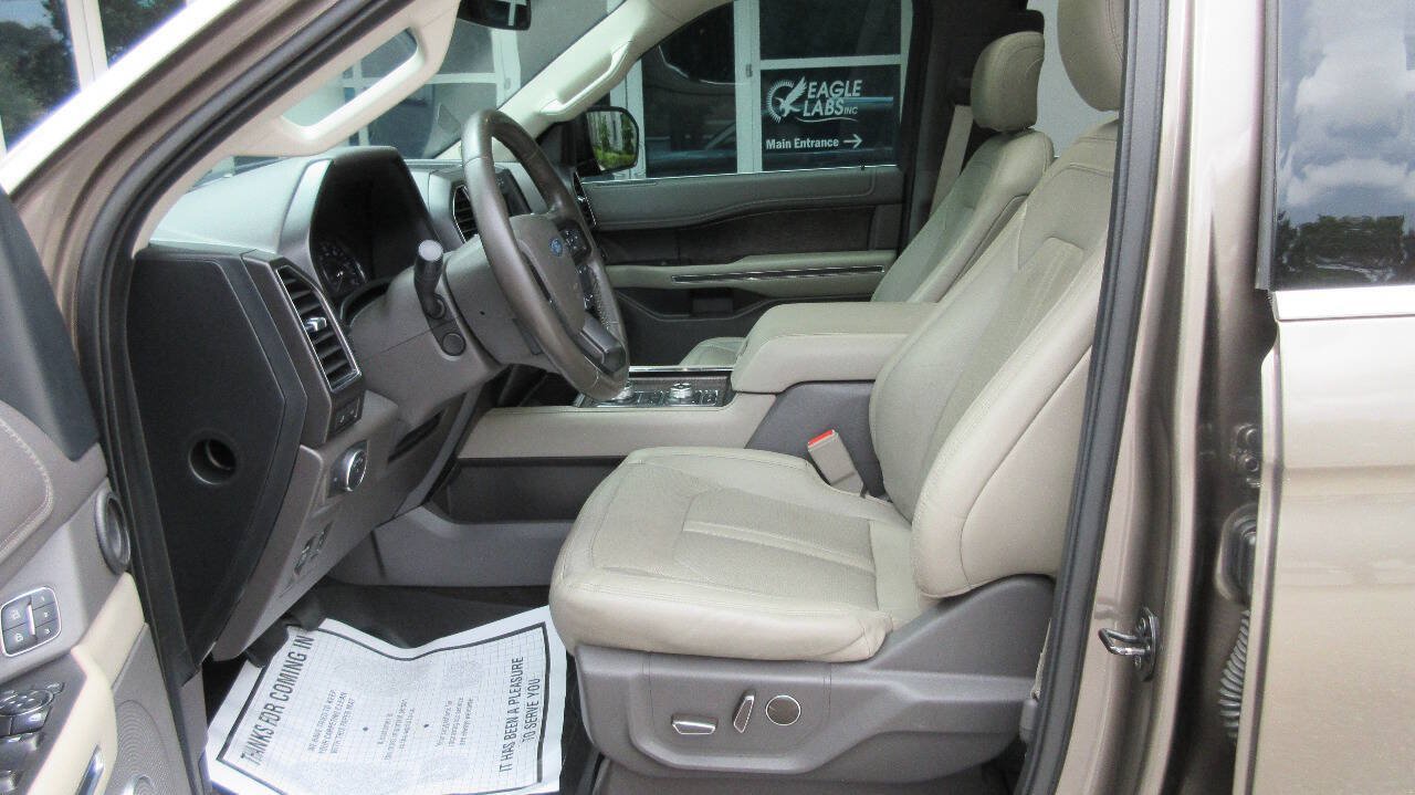 Used 2019 Ford Expedition Max Limited w/ Special Edition Package AWD/4WD image 9