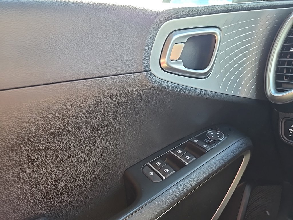 Certified 2024 Kia Soul LX w/ Option Group 015 FWD image 19
