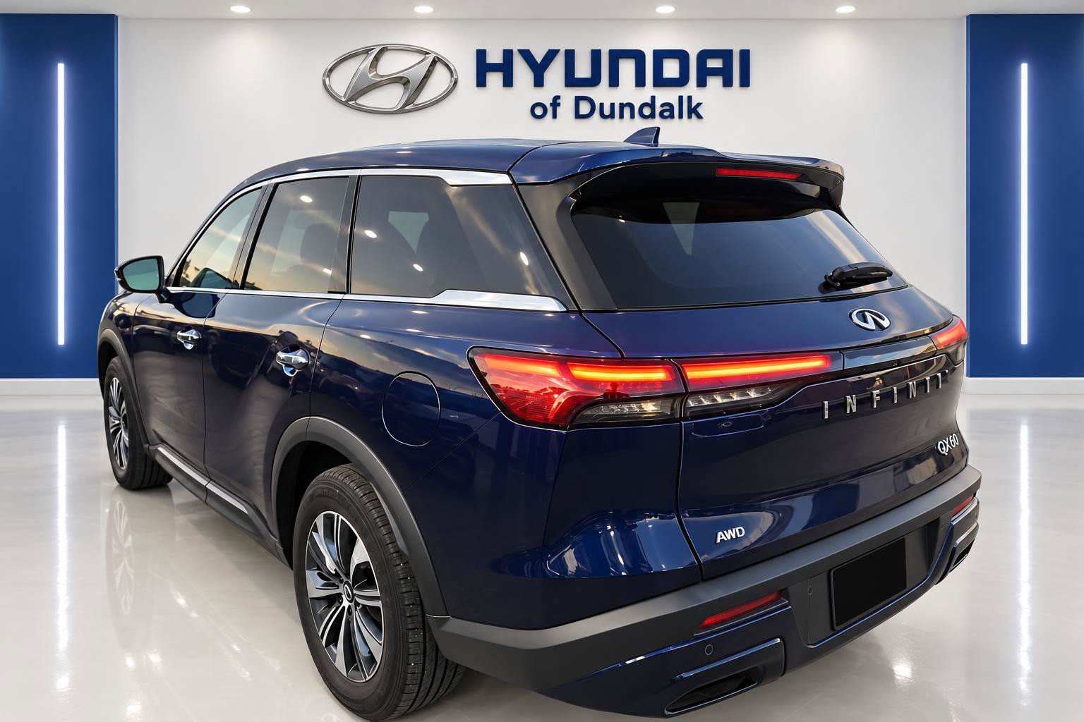 Used 2024 INFINITI QX60 Pure AWD/4WD image 2