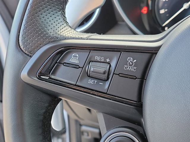 Used 2024 Alfa Romeo Giulia Sprint image 27