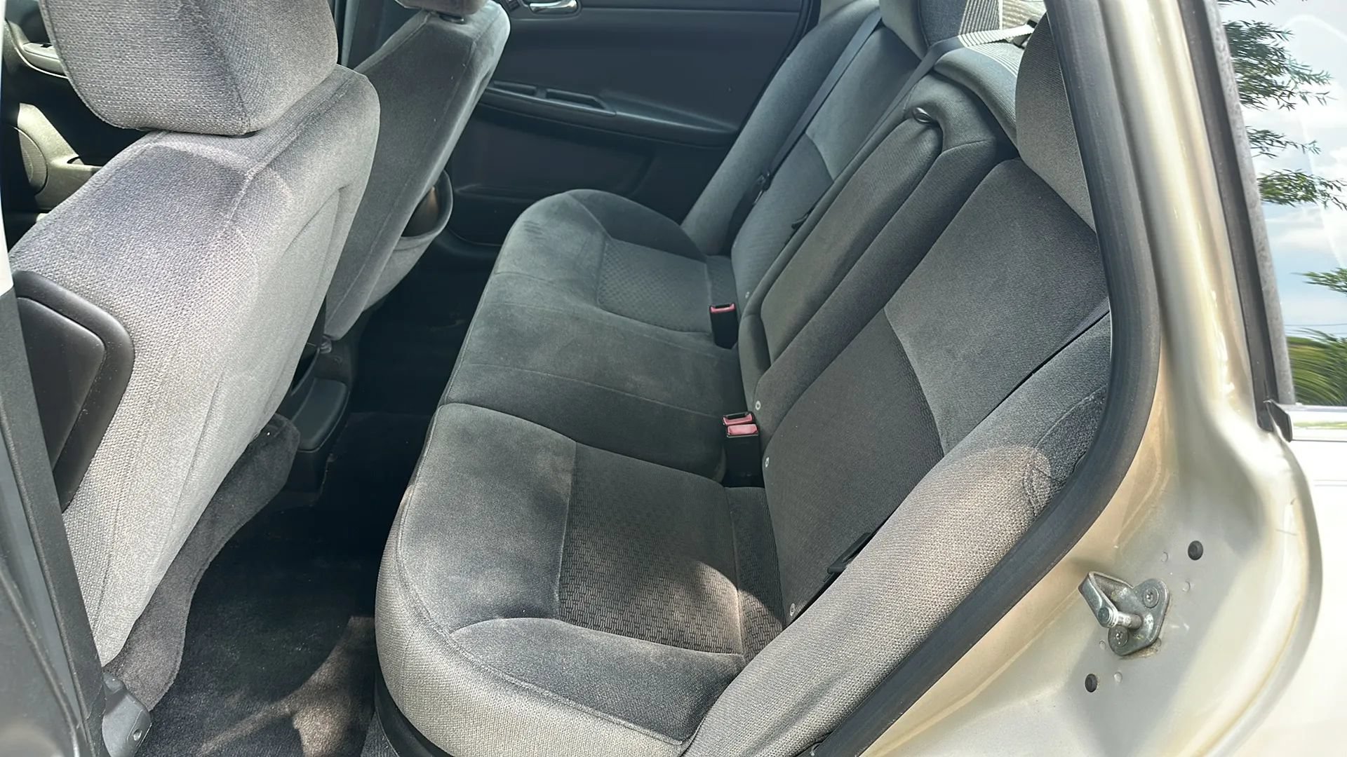 Used 2012 Chevrolet Impala LT FWD image 17