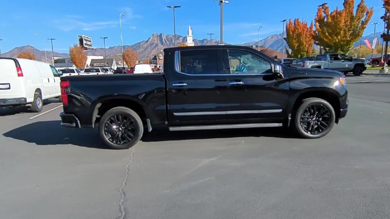 Used 2023 Chevrolet Silverado 1500 High Country w/ High Country Premium Package image 9