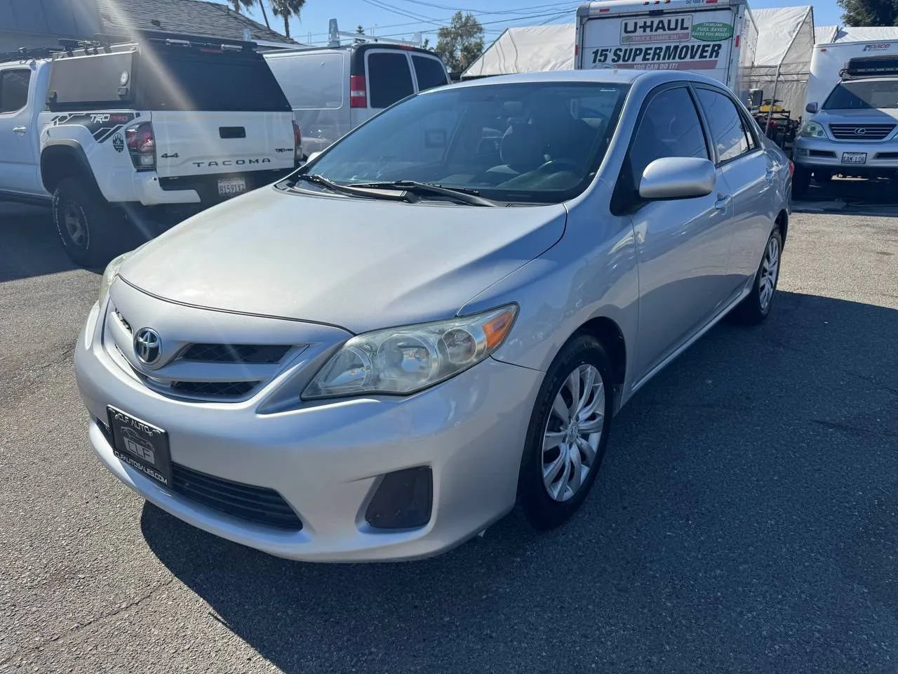 Used 2012 Toyota Corolla LE FWD image 3