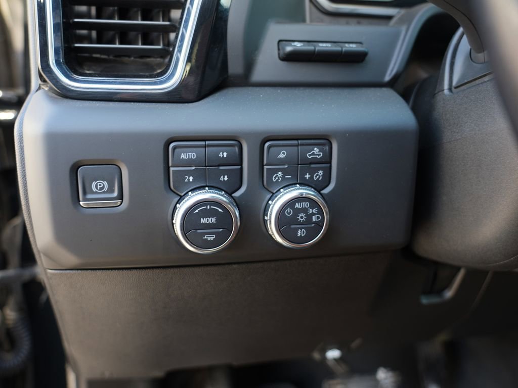 Used 2024 GMC Sierra 3500 Denali Ultimate image 15