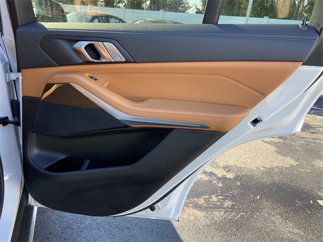 Certified 2022 BMW X5 xDrive40i w/ Parking Assistance Package image 31