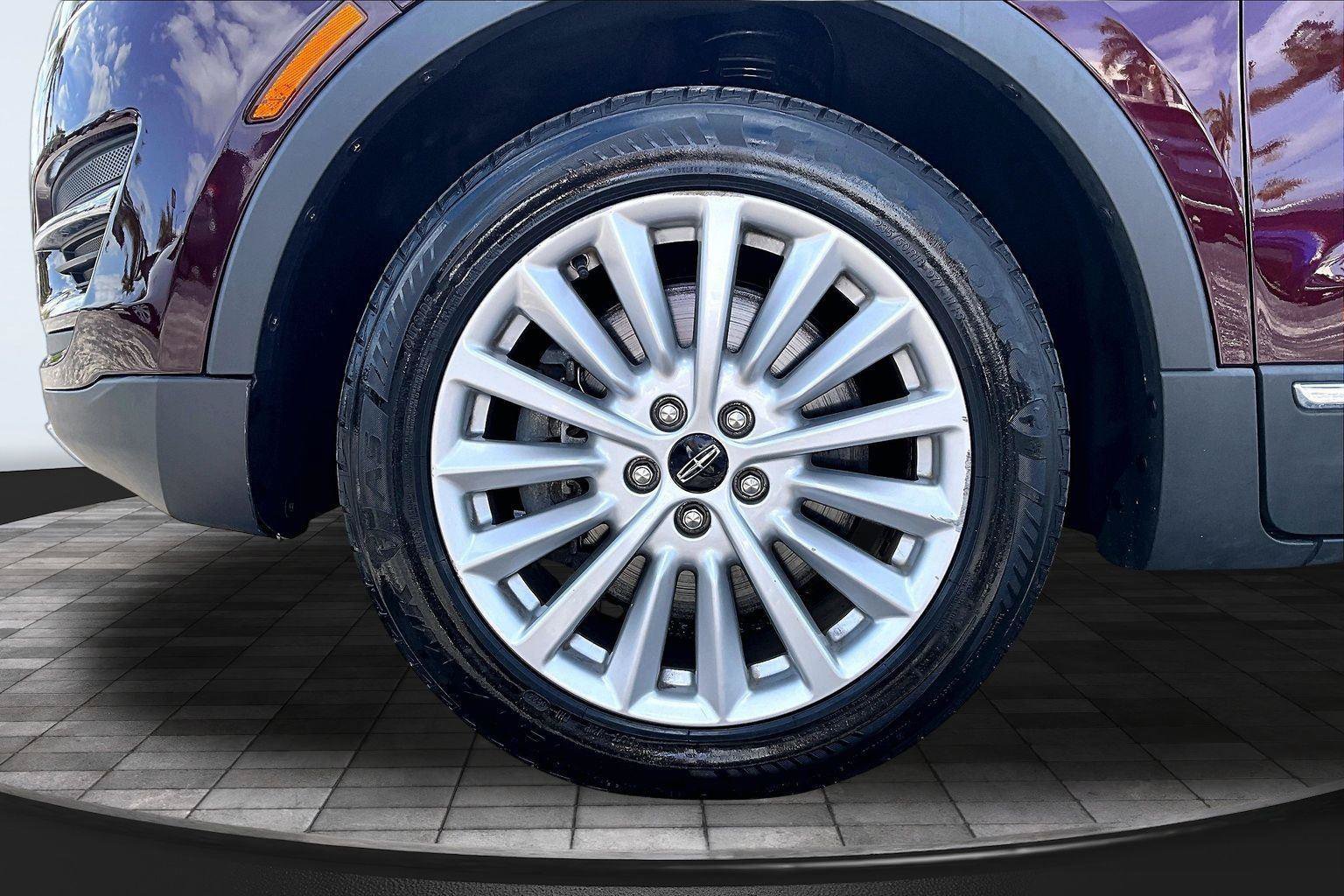 Used 2019 Lincoln MKC Premiere AWD/4WD image 37