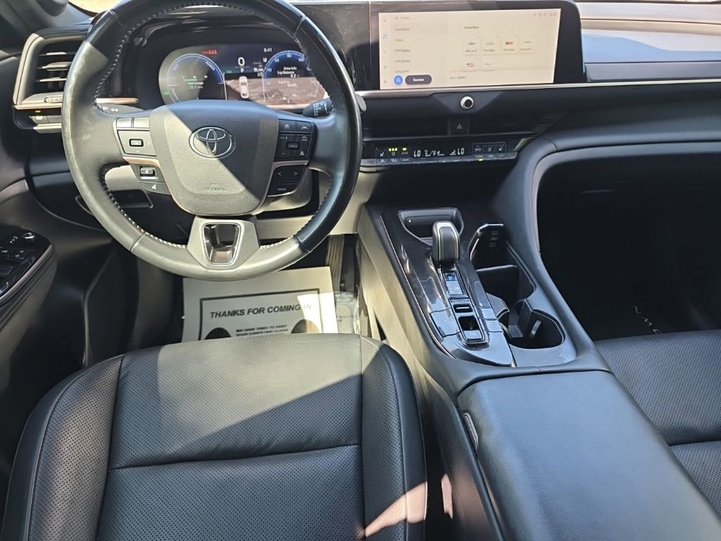 Used 2024 Toyota Crown AWD/4WD image 19