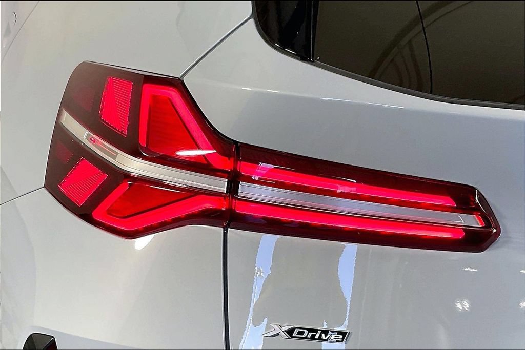 Used 2025 BMW X3 xDrive30i AWD/4WD image 40