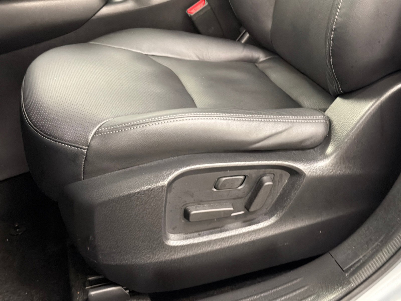 Used 2023 MAZDA CX-9 Touring image 16