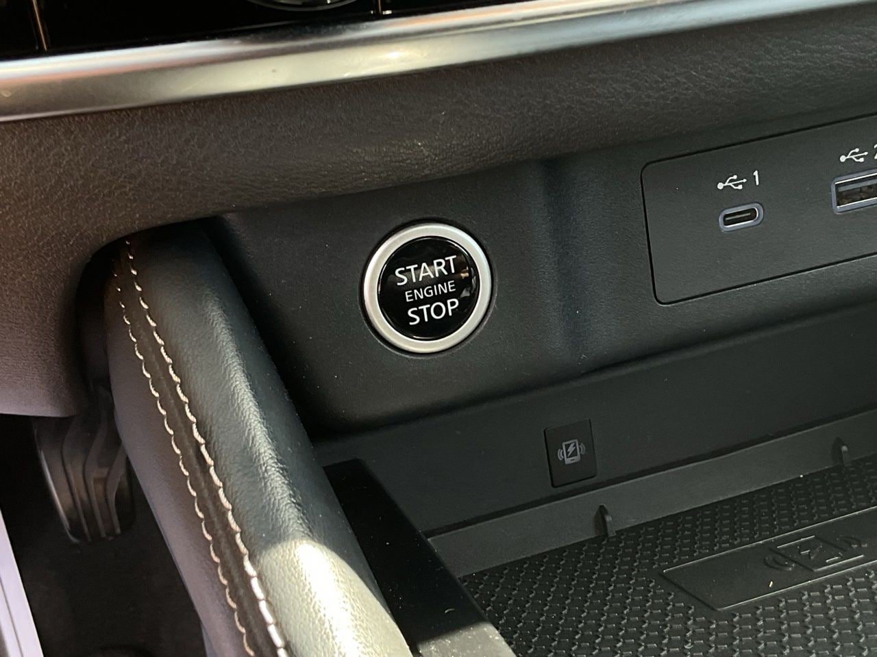 Used 2023 Nissan Rogue Platinum w/ Platinum Premium Package FWD image 33