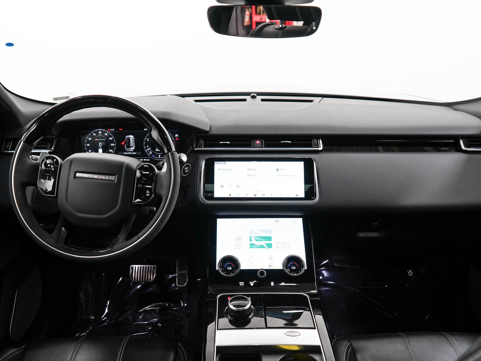 Used 2020 Land Rover Range Rover Velar R-Dynamic S AWD/4WD image 16