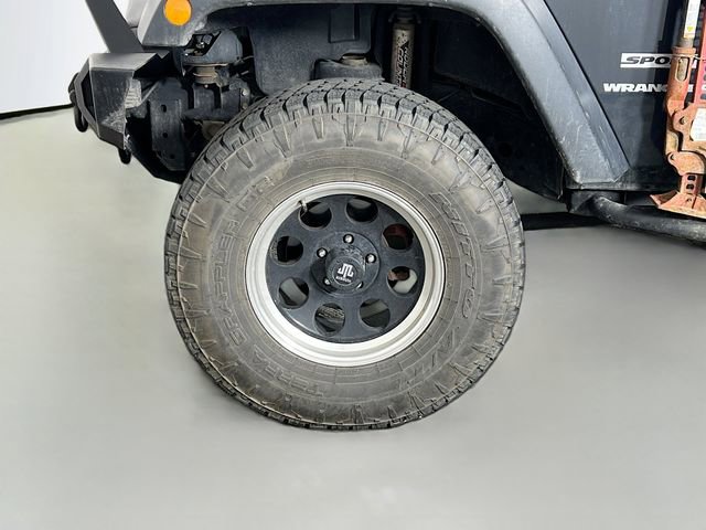 Used 2017 Jeep Wrangler Sport image 10