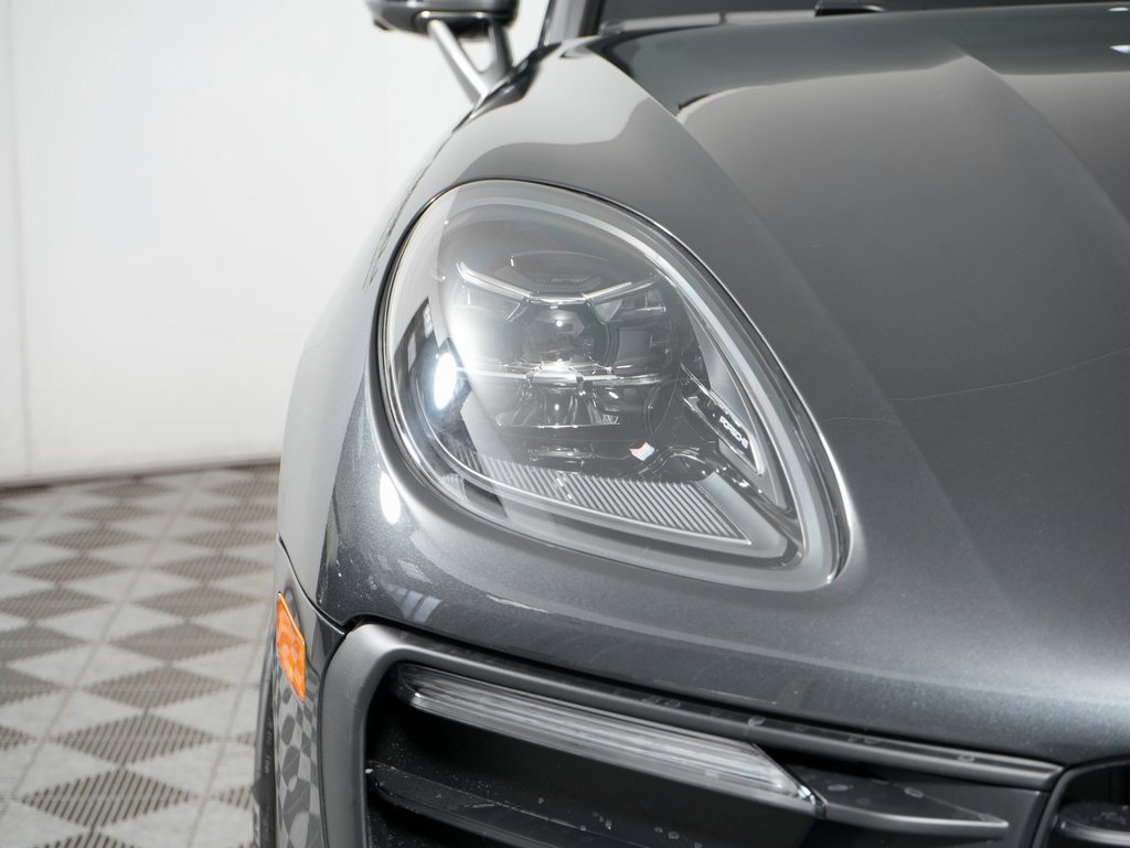 New 2026 Porsche Macan Turbo image 11