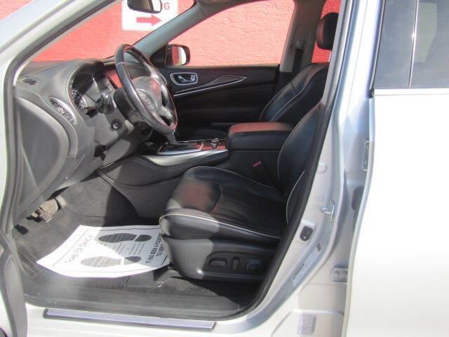 Used 2018 INFINITI QX60 AWD w/ Premium Package image 11