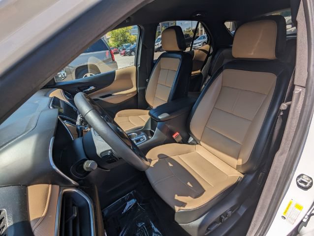 Used 2022 Chevrolet Equinox Premier w/ LPO, Floor Liner Package FWD image 17
