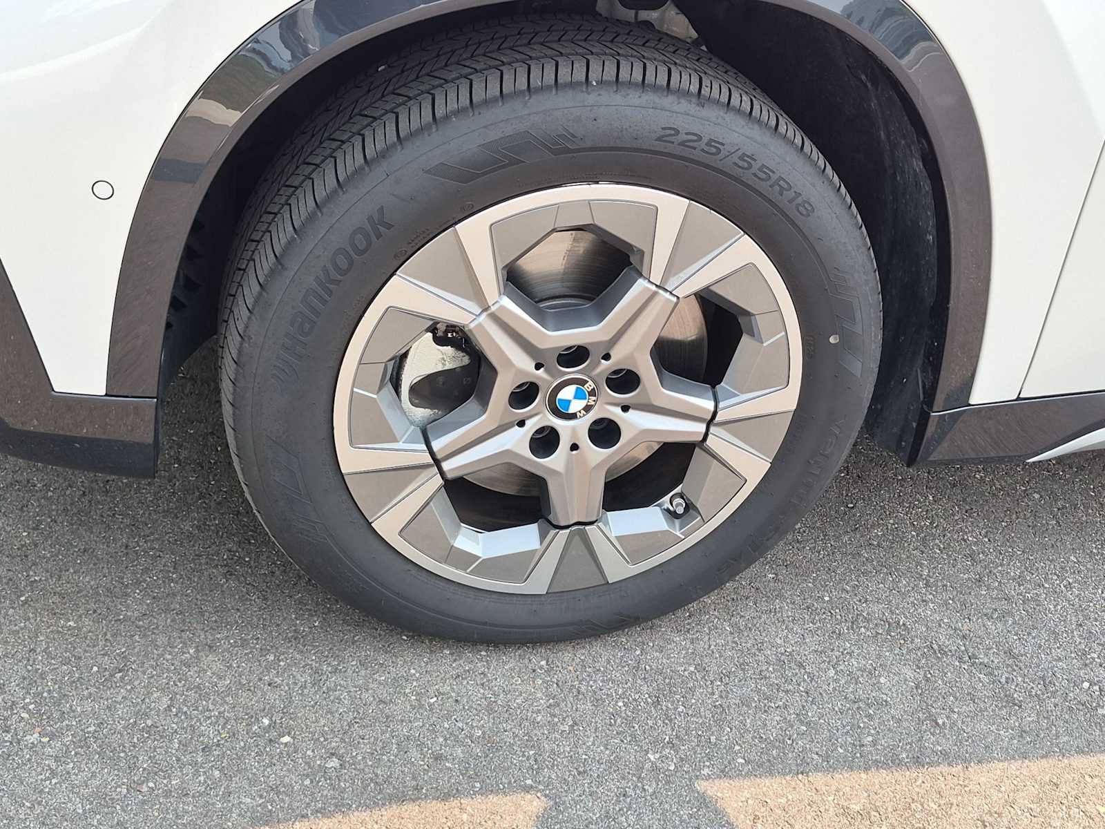 New 2026 BMW X1 xDrive28i AWD/4WD image 13