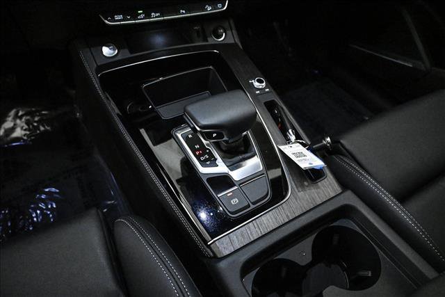 Certified 2025 Audi Q5 e Premium Plus w/ Premium Plus Package image 12