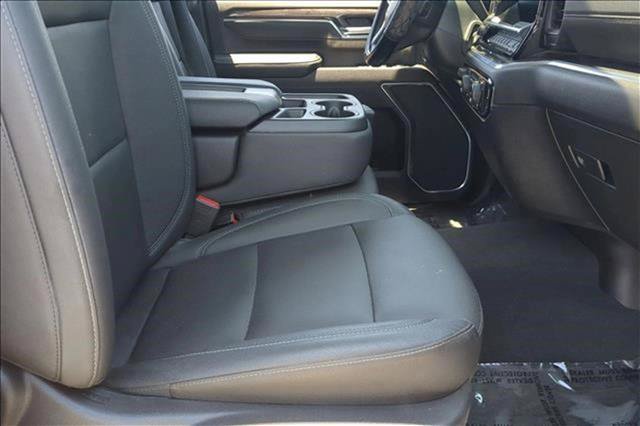 Used 2025 Chevrolet Silverado 2500 LTZ AWD/4WD image 27