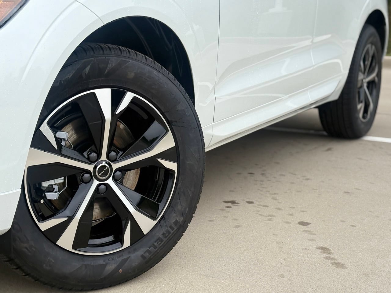 New 2026 Volvo XC60 B5 Core w/ Climate Package AWD/4WD image 10
