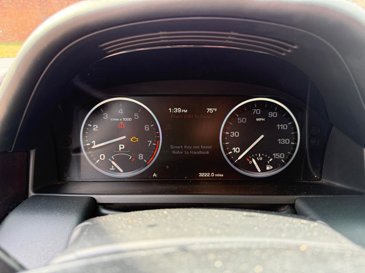 Used 2011 Land Rover Range Rover HSE image 15