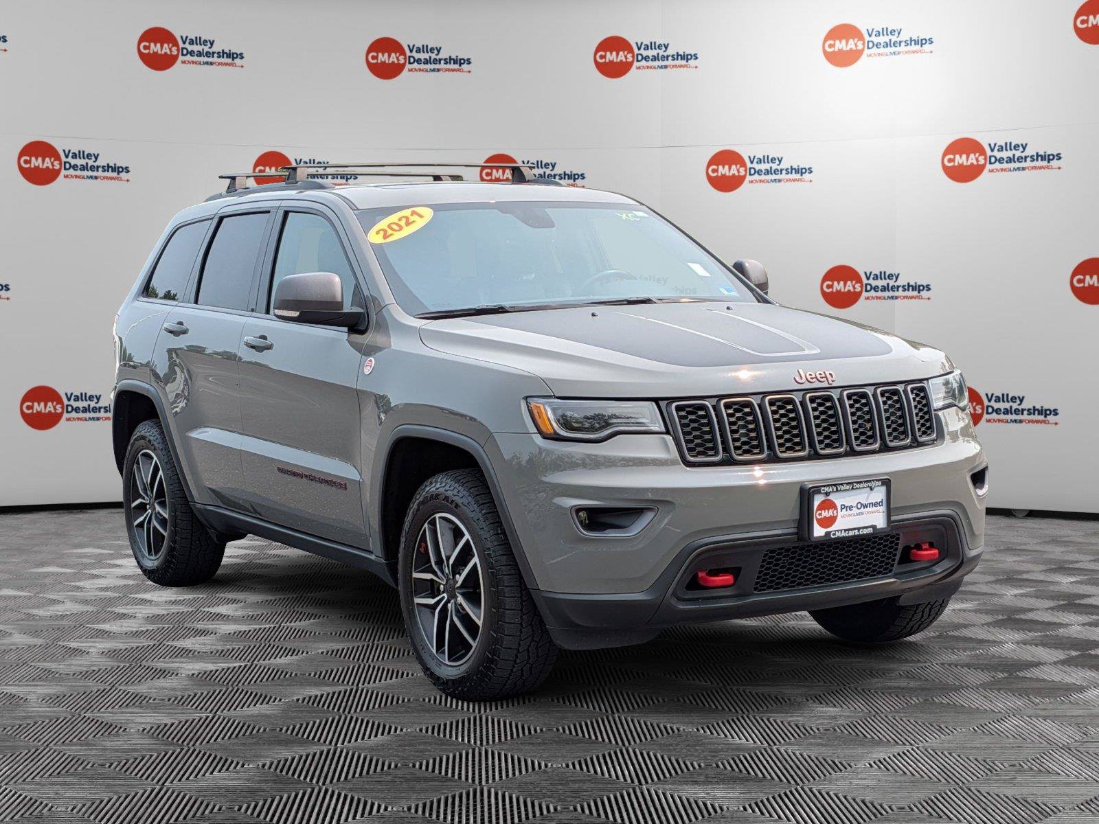 Certified 2021 Jeep Grand Cherokee Trailhawk w/ Trailhawk Luxury Group AWD/4WD image 3
