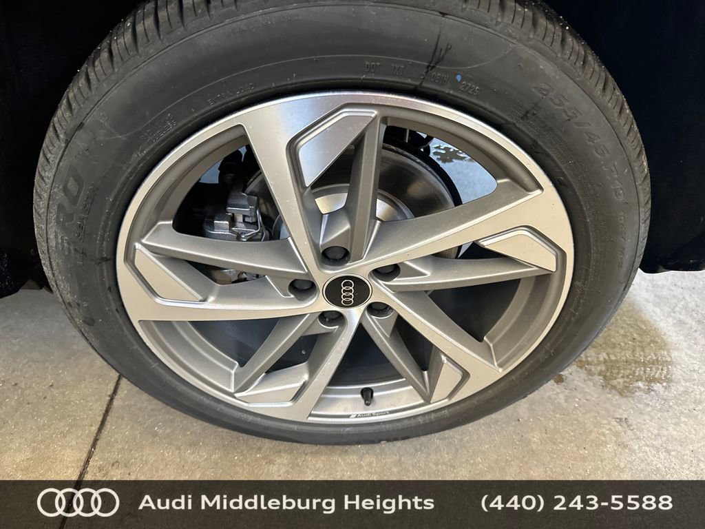 Used 2025 Audi Q3 2.0T Premium w/ Convenience Plus Package image 30