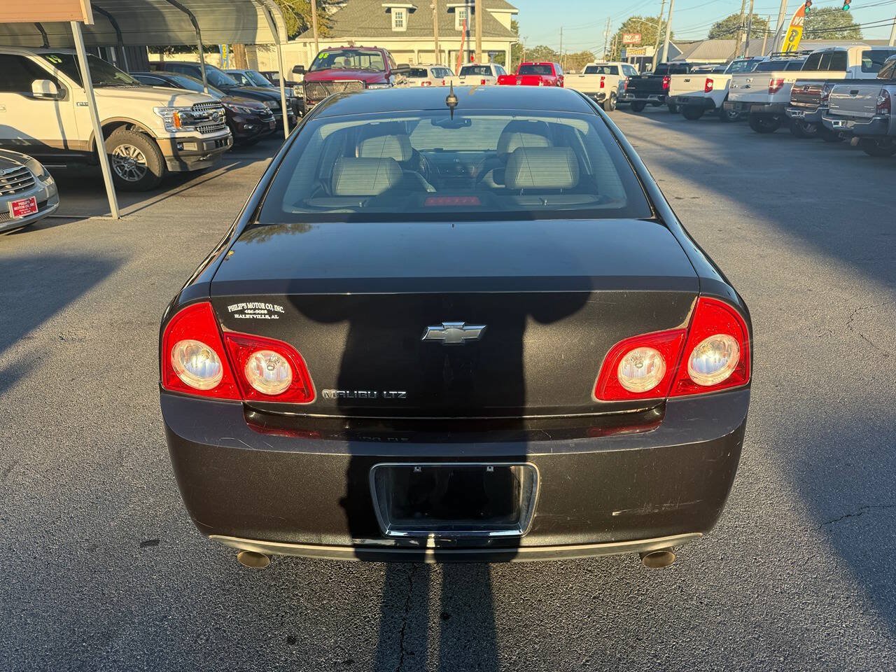 Used 2010 Chevrolet Malibu LTZ w/ HFV6 Engine Package FWD image 5
