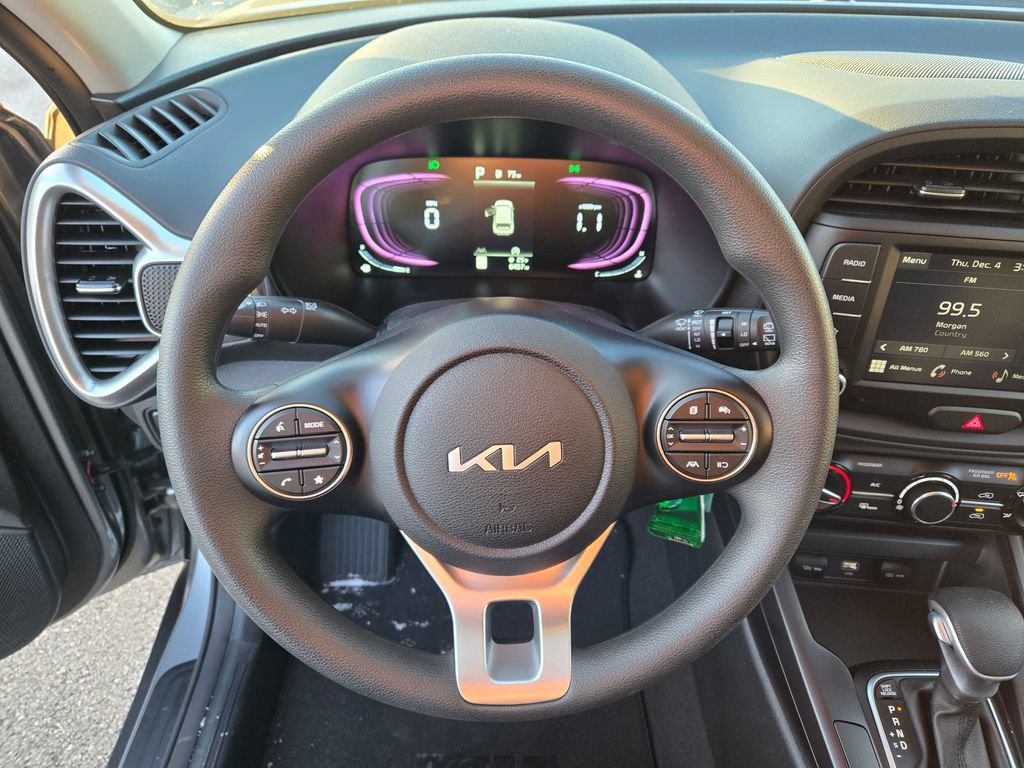 Used 2025 Kia Soul LX w/ Option Group 015 image 39
