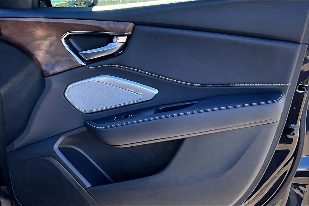 Used 2024 Acura RDX SH-AWD w/ Advance Package image 25