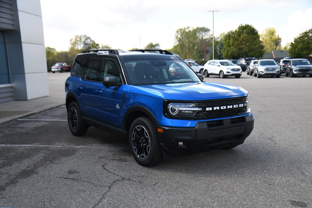 New 2025 Ford Bronco Sport Outer Banks w/ Outer Banks Tech Package+ image 9
