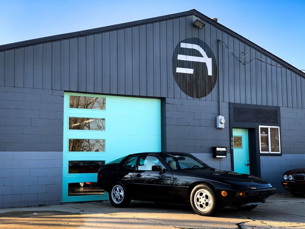 Used 1987 Porsche 924 S RWD image 1