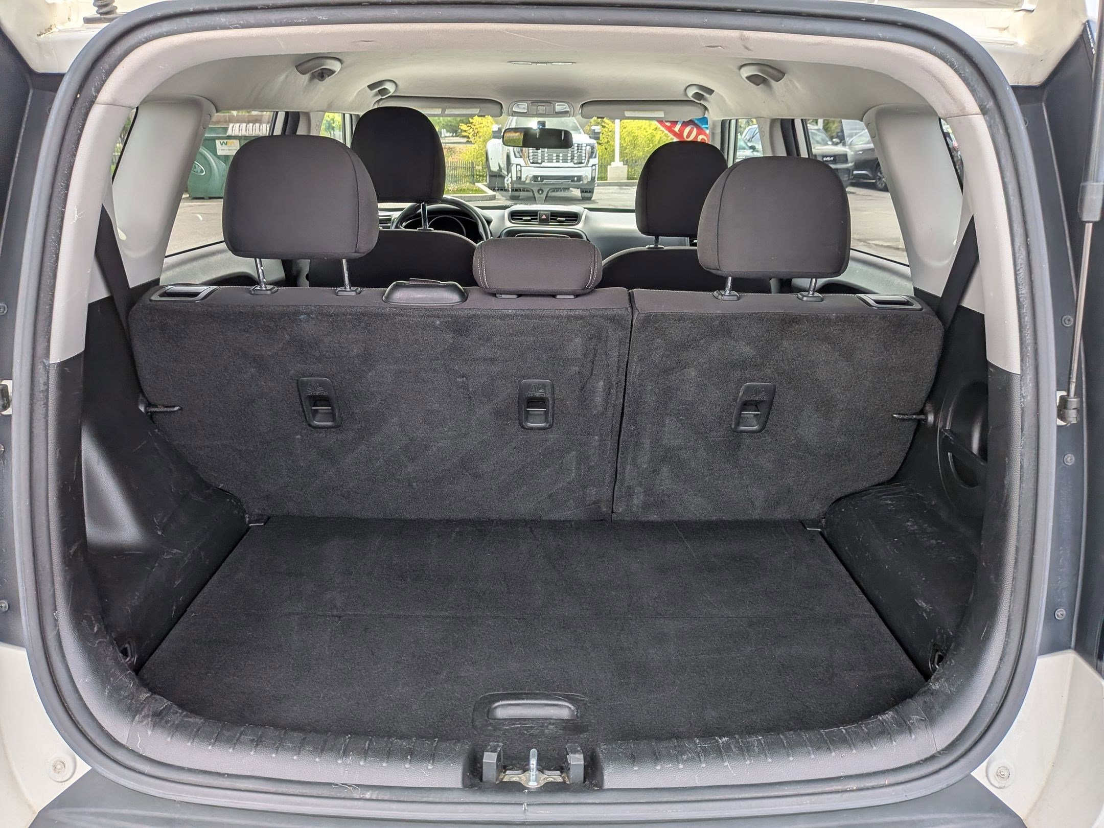 Used 2015 Kia Soul FWD image 29