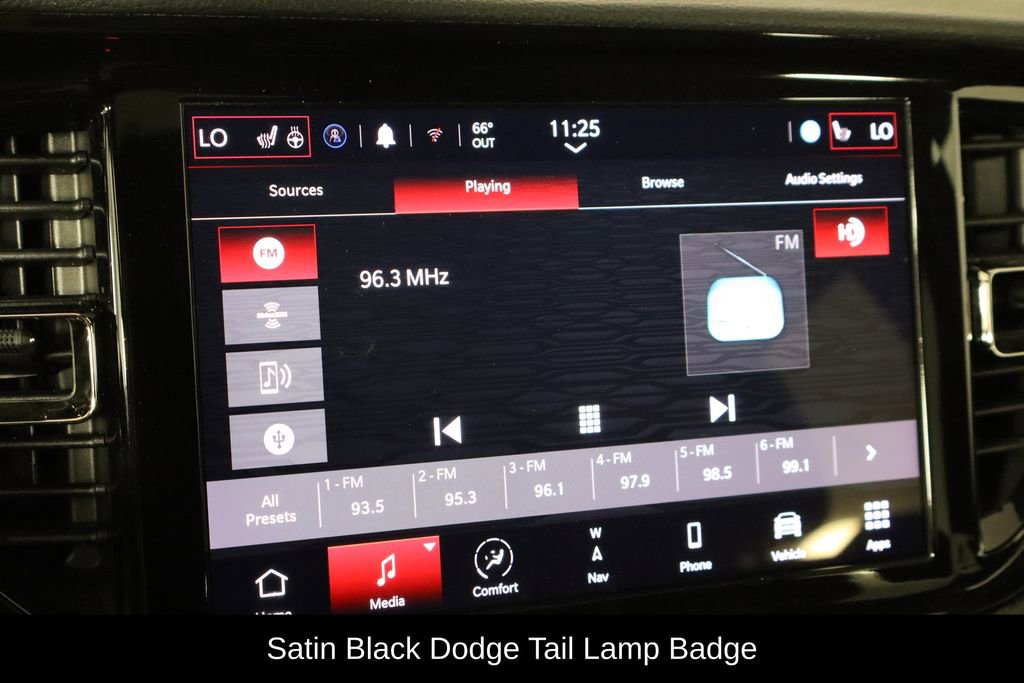 Used 2023 Dodge Durango GT image 33