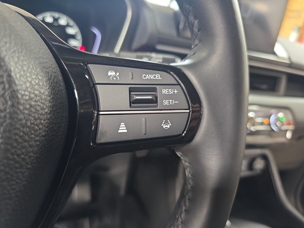 Used 2023 Honda Pilot Touring image 18