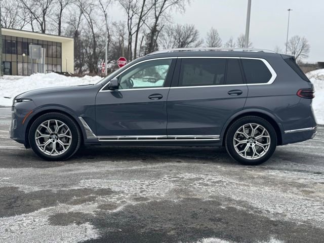 Used 2023 BMW X7 xDrive40i w/ Premium Package AWD/4WD image 5