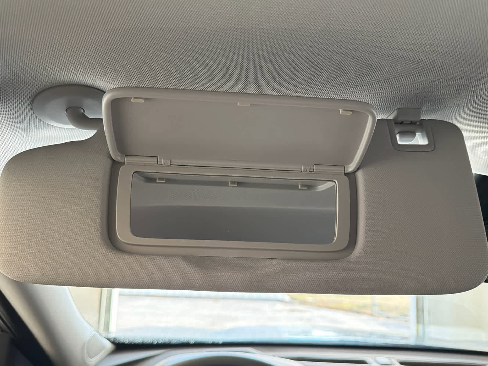 Used 2025 Chevrolet Trax LT w/ LT Convenience Package image 51