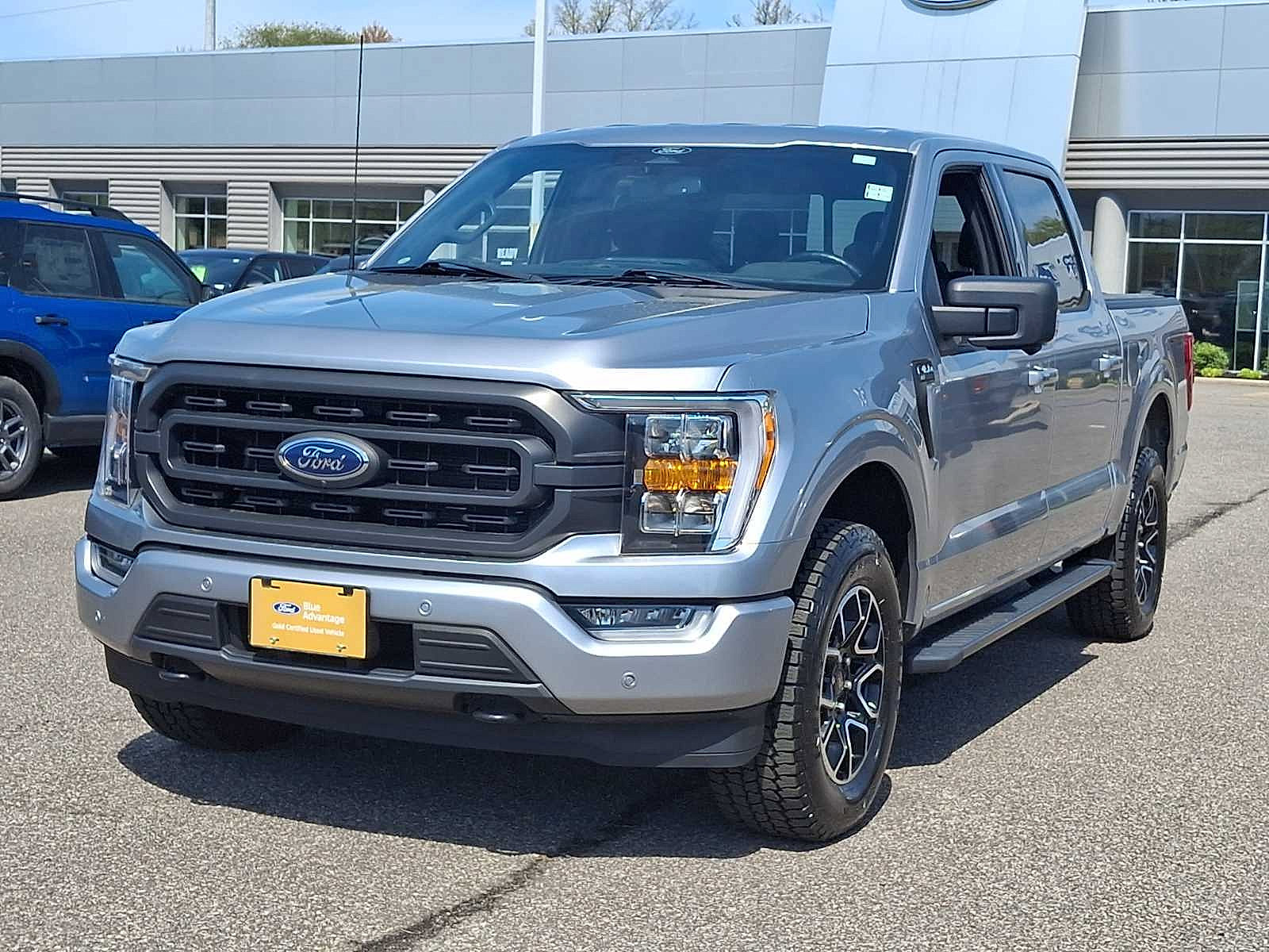 Certified 2022 Ford F150 XLT w/ Equipment Group 302A High AWD/4WD image 4