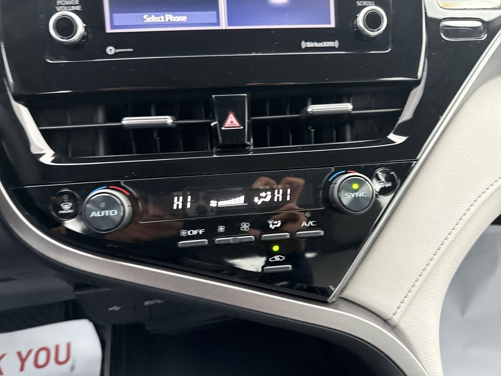 Used 2024 Toyota Camry SE image 20