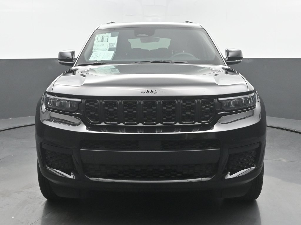 Used 2025 Jeep Grand Cherokee L Altitude AWD/4WD image 5