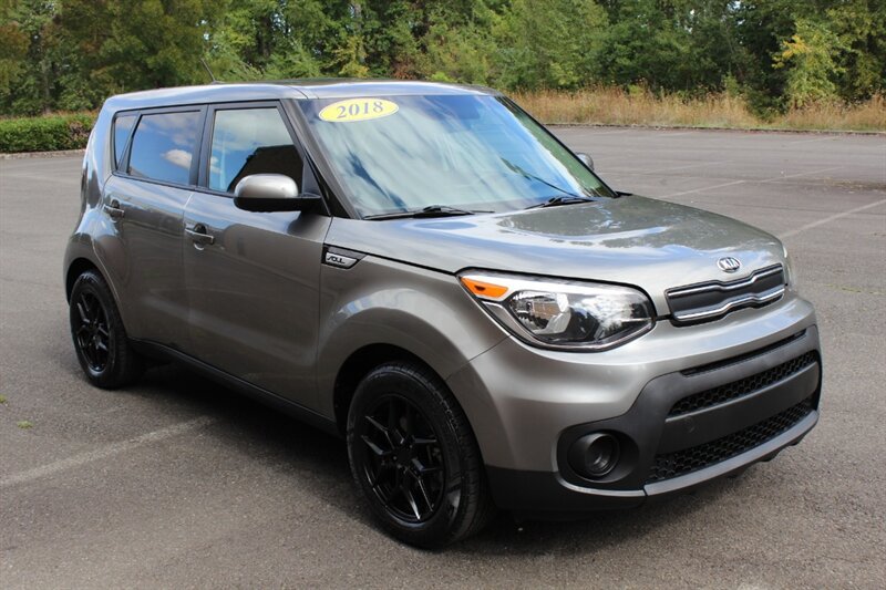 Used 2018 Kia Soul w/ Convenience Package FWD image 1