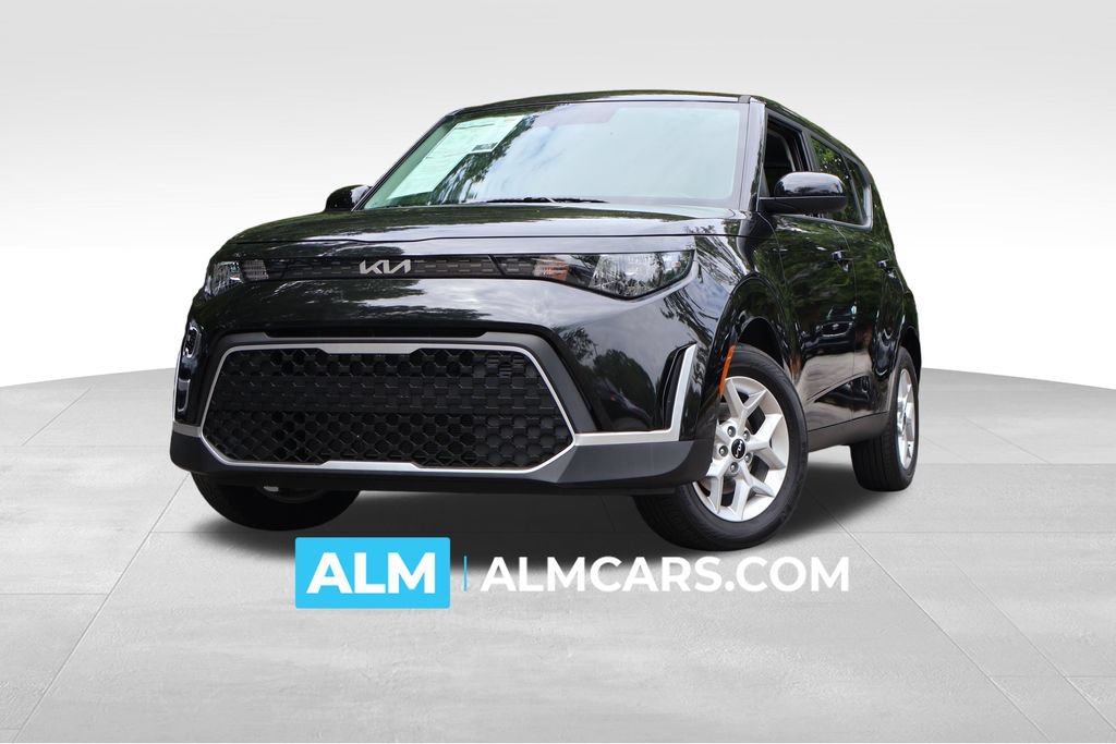 Used 2025 Kia Soul LX w/ LX Technology Package