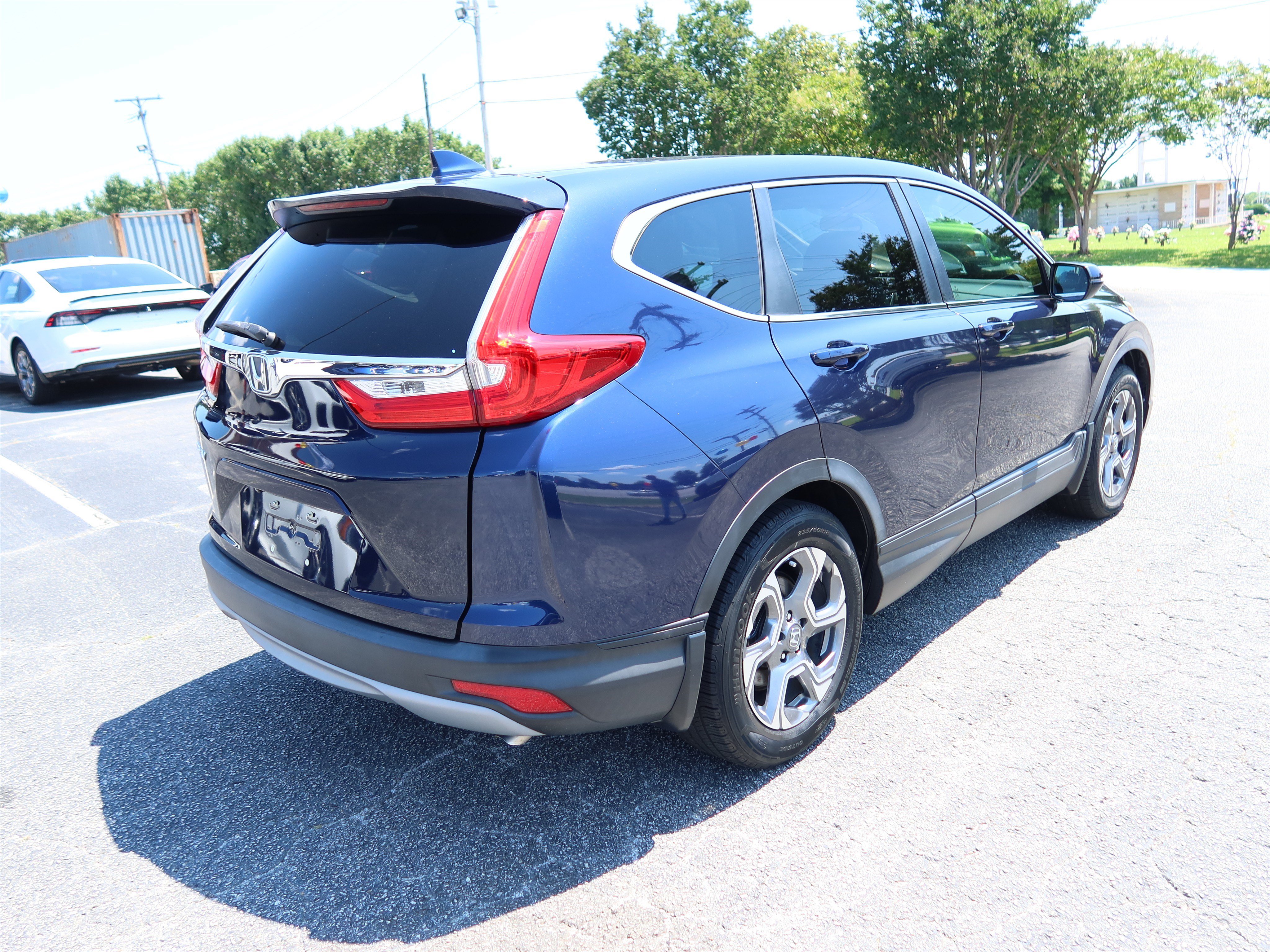Used 2019 Honda CR-V EX image 4