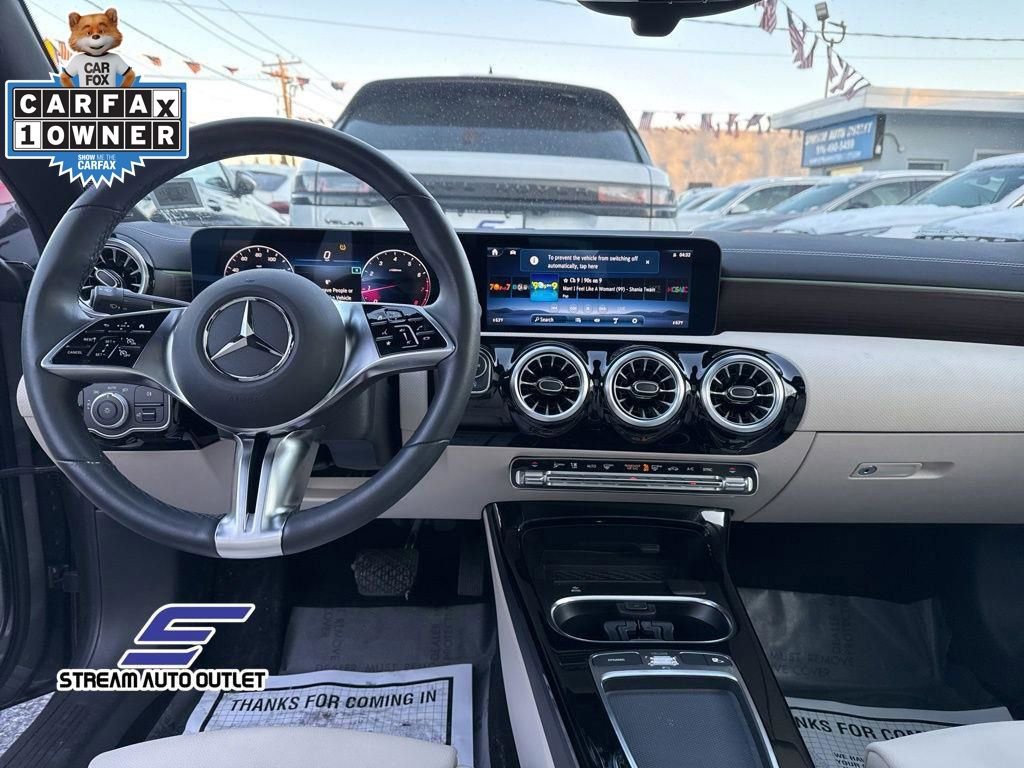 Used 2024 Mercedes-Benz CLA 250 4MATIC image 27