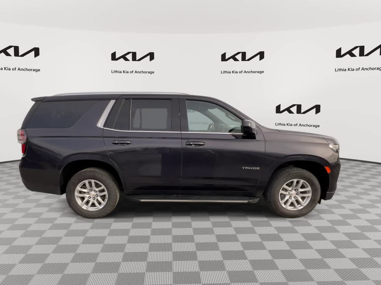 Used 2024 Chevrolet Tahoe LT AWD/4WD image 9