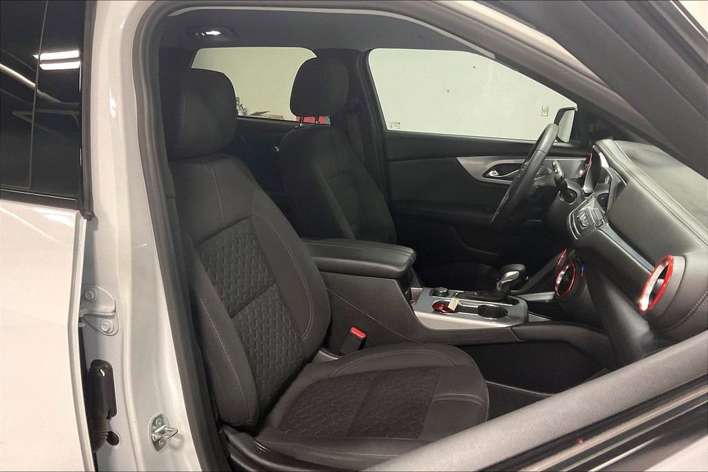 Used 2021 Chevrolet Blazer LT w/ Redline Edition FWD image 9