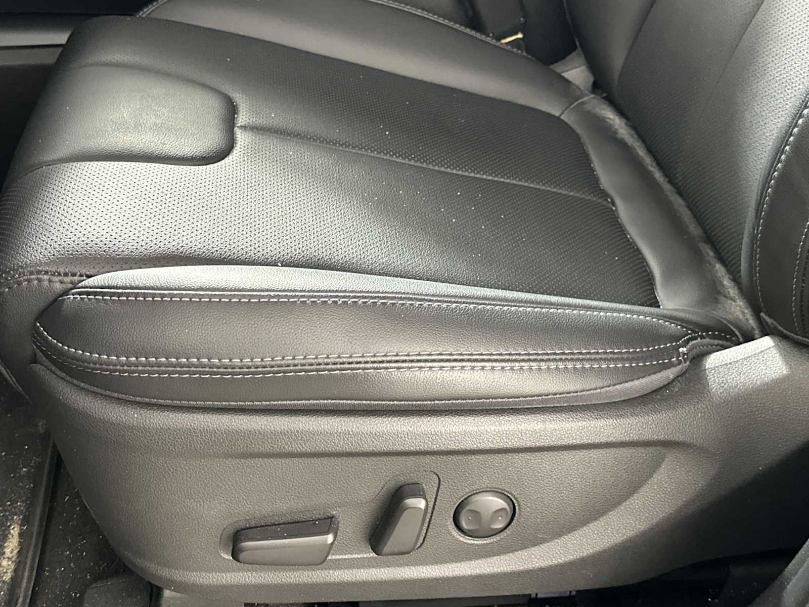 Certified 2023 Hyundai Santa Fe SEL Premium image 12