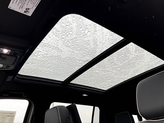 New 2025 Chevrolet Suburban Premier AWD/4WD image 15
